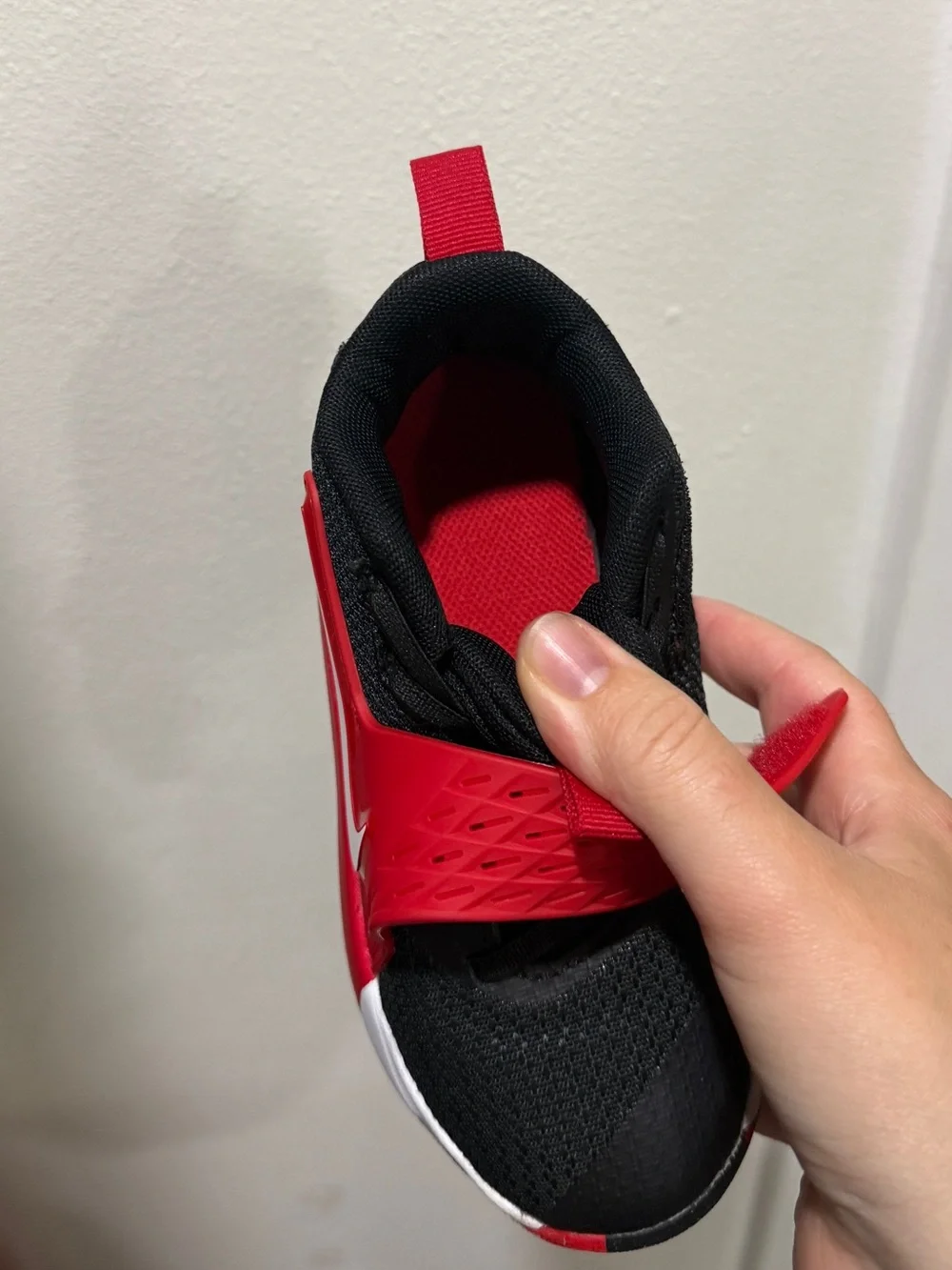 Nike Team Hustle D 12 size 10.5c
